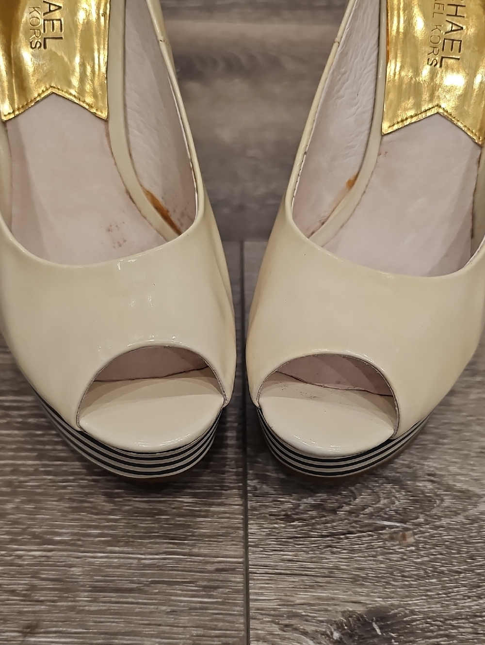 [Like NEW] MICHAEL KORS Navy & White Striped Platform Peep Toe Wedges SZ 6.5 - Picture 7 of 9